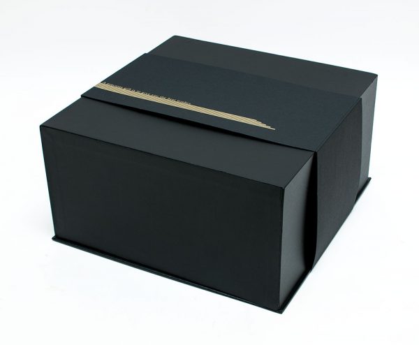 Black Square Flower Box With Heart Shape Container