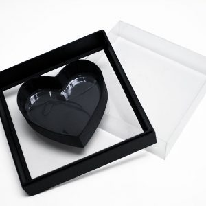 Black Transparent Hard Plastic Square Flower Box With Heart Shape In The Middle