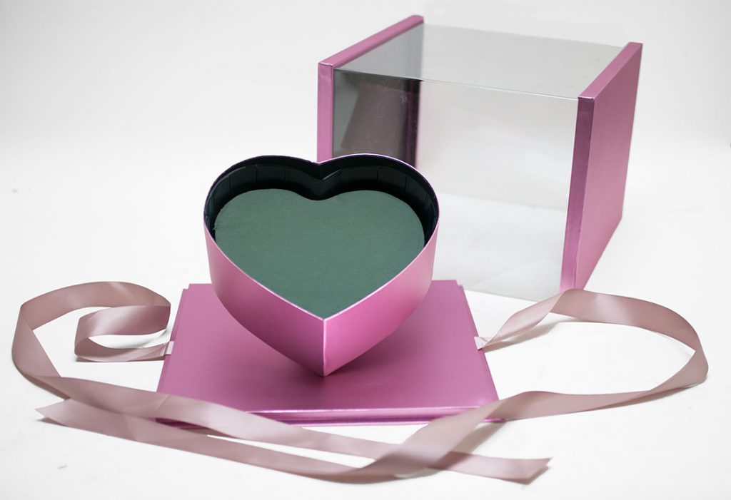 Small Square Acrylic Heart Floral Box (PINK) — Plenty Flowers