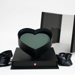 1119Ablk Black Acrylic Square Flower Box Tilted Heart Center And Drawer