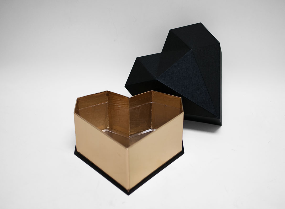 Black Diamond Heart Flower Box