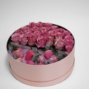 Big Pink Round Shape Flower Box With Liner