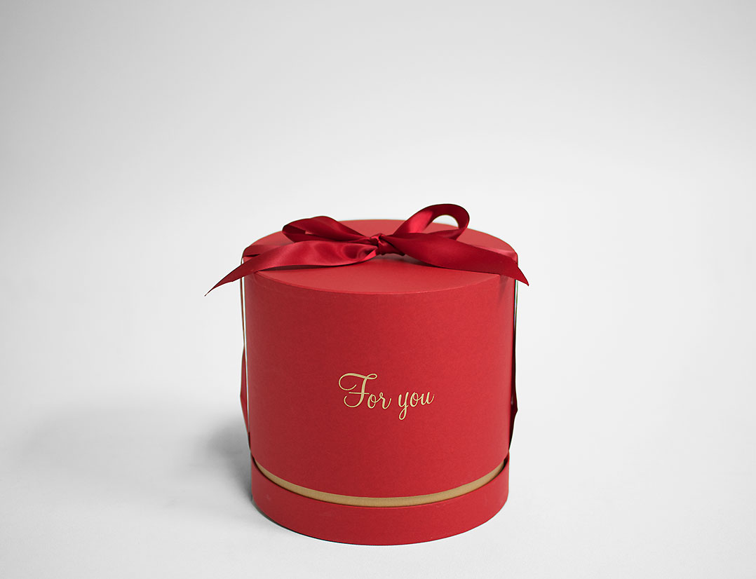 w6885-red-front-web Red Round Flower Box