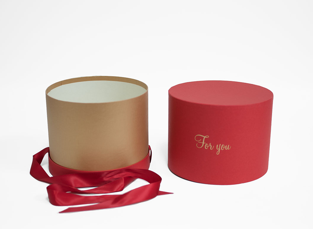 W6885 Red Round Shape Flower Box With Ribbon and Button W6885 Red Round Shape Flower Box With Ribbon and Button