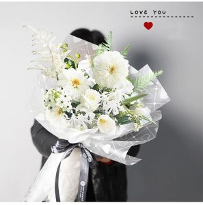 Plastic Clear Love Heart Flower Wraps