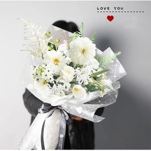 Plastic Clear Love Heart Flower Wraps 20 pcs Per Bag