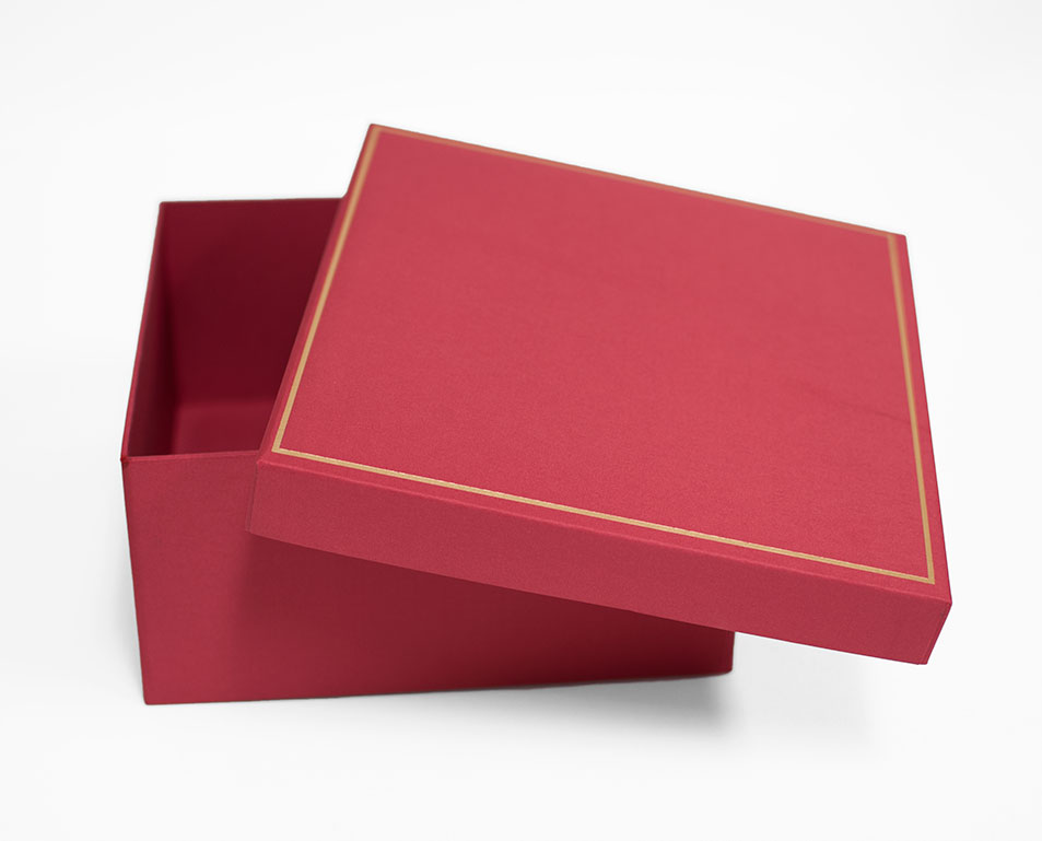 Small Red Square Shape Flower Box | D & E Floral Supplies