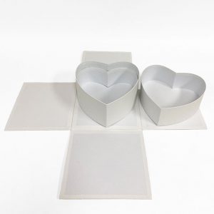 W7192 White Square Surprise Box with Double Layer Hearts