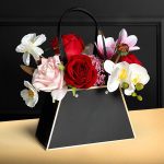 Flower Trapezoid Gift Bags with Gold Trim (Pack of 4 )