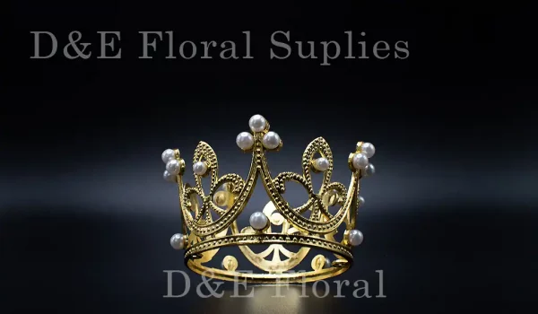 Small 2.5 Inches By 1.5 Inches Crown With Pearl In Gold Color C009