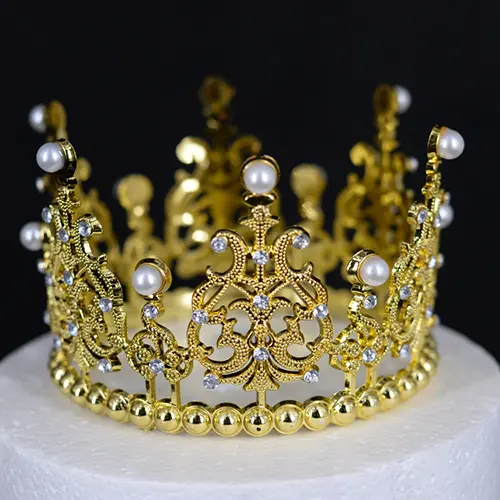 Plastic Large 4.75 Inches By 3 Inches Crown With Pearls and Diamonds In Gold Color